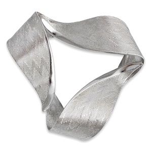 Vintage Ribbon Wreath Brooch Silver Tone Zig-Zag Chevron Pattern Large Pin